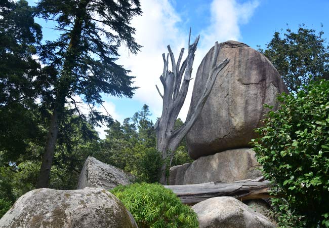 Parque de Pena huge boulders