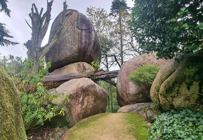 Pedras do Chalet rocks Parque da Pena