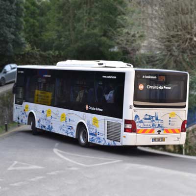 Der Touristenbus 434 in Sintra 
