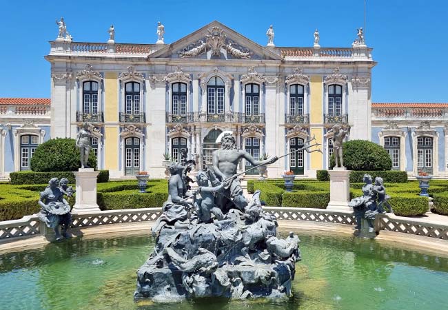 Palácio de Queluz gardens