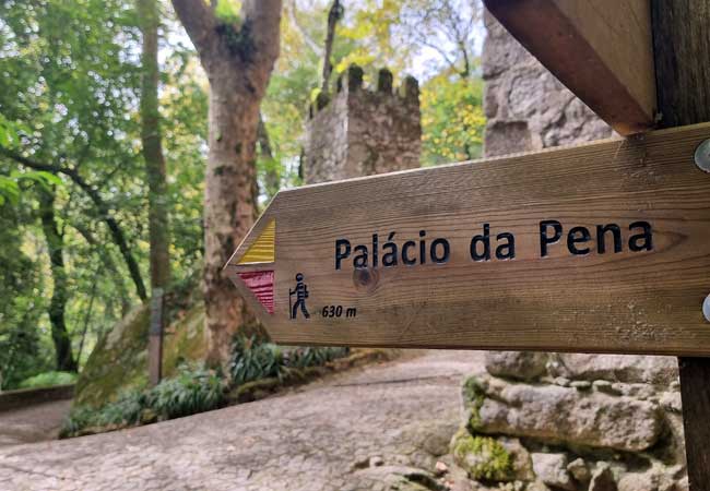 Pena Palace footpath sign