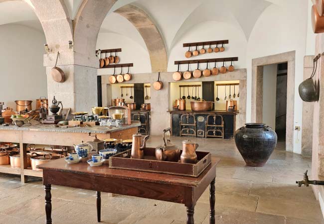 Palacio da Pena kitchen