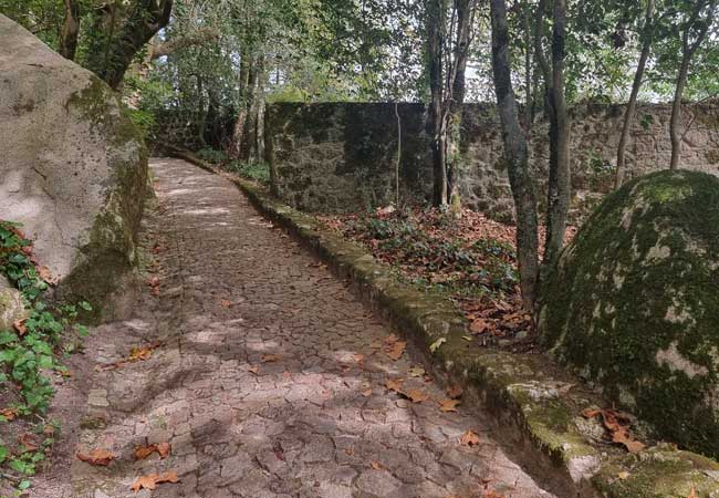 Sintra second walls path
