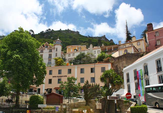 Castelo dos Mouros up hill hike